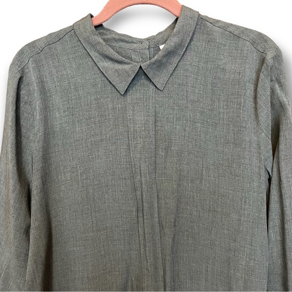 J. Jill Button-Back Tunic Minimalist Gray Long Sleeve Collared High-Low Shirt - Picture 2 of 13